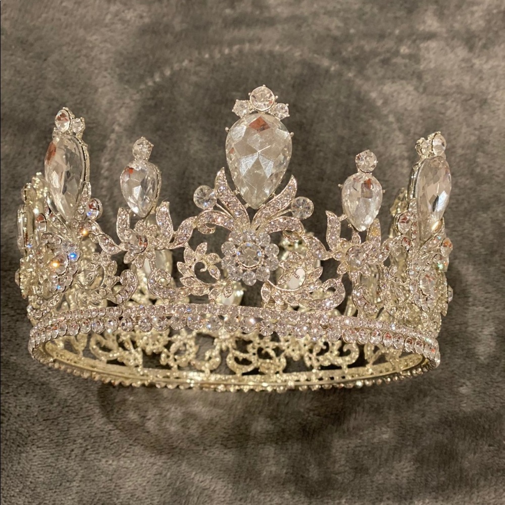 Crystal crown